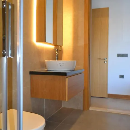 Ayayorgi Süper Lüks Havuzlu Çeşme