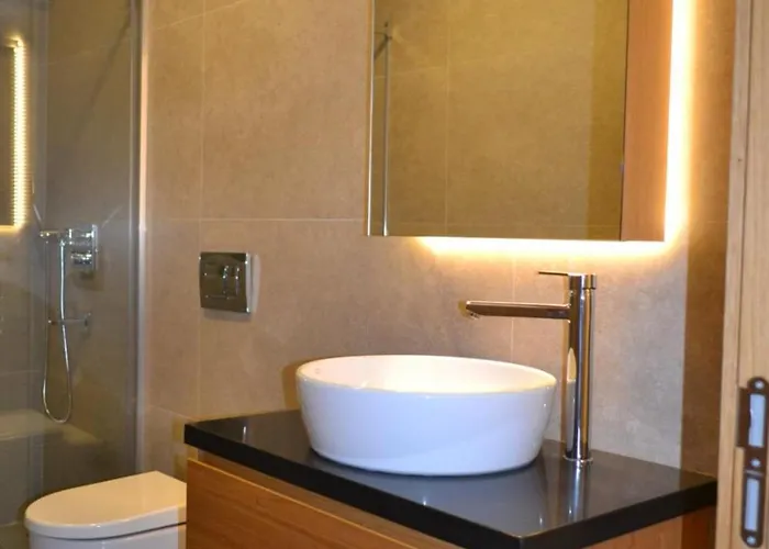 Villa Ayayorgi Süper Lüks Havuzlu *