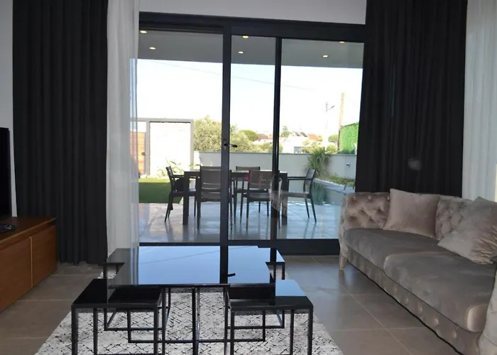 Villa Ayayorgi Sueper Lueks Havuzlu Çeşme