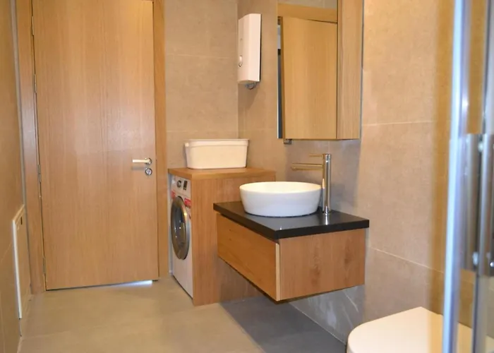 Ayayorgi Sueper Lueks Havuzlu Villa